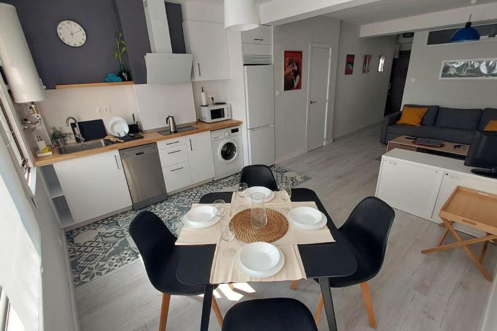 Apartamento Torre De Hercules โอโกรูญา ภายนอก รูปภาพ